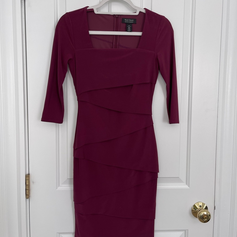 White House black market instantly slimming bodycon dress